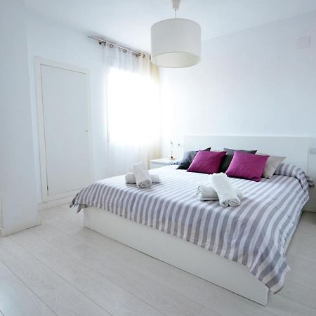 Modern Apartment In บาเลนเซีย ภายนอก รูปภาพ